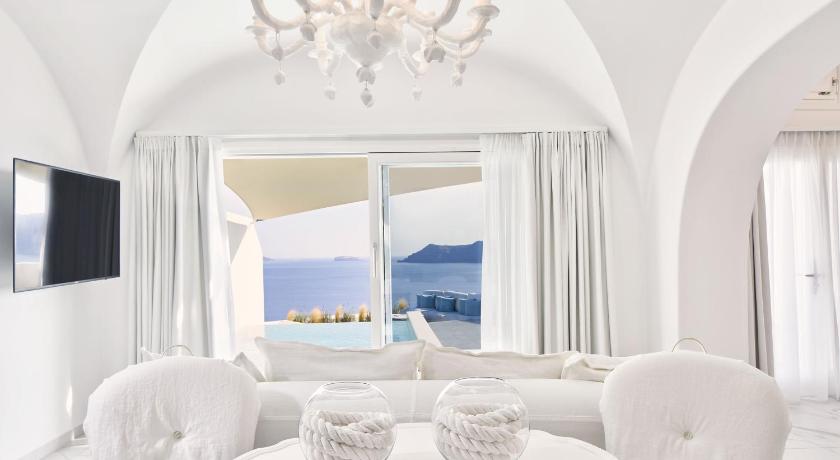 Canaves Oia Suites & Spa