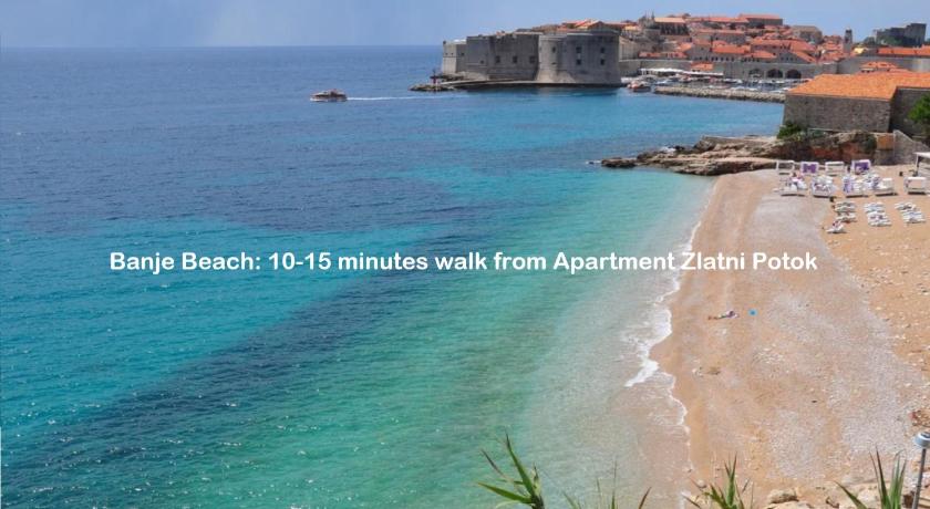 Apartment Zlatni Potok - View of the Old Town & 15 Minute Walk to the Center photo
