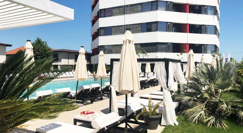 Thomas Luxury Apartment — Hotel in Mamaia