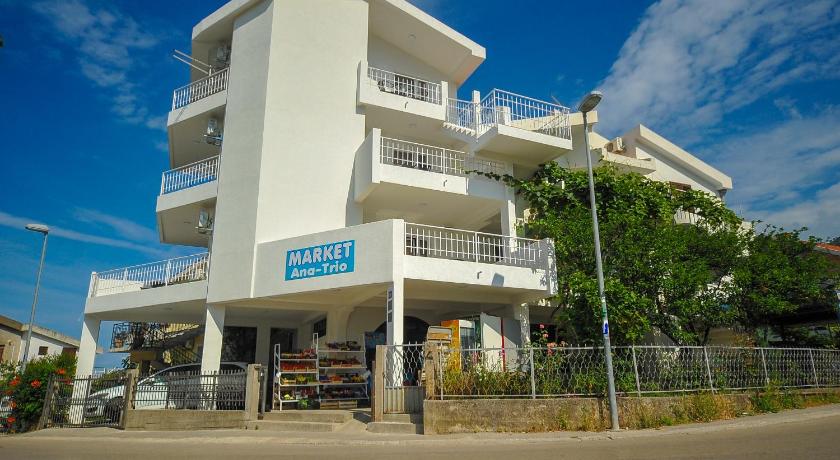 Apartmani Vitic — Hotel in Bar
