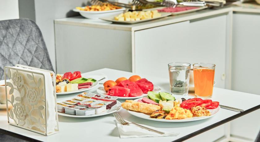 Unique Suite Hotel - image 10