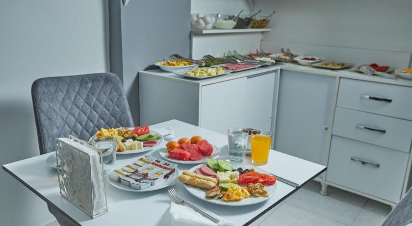 Unique Suite Hotel - image 3