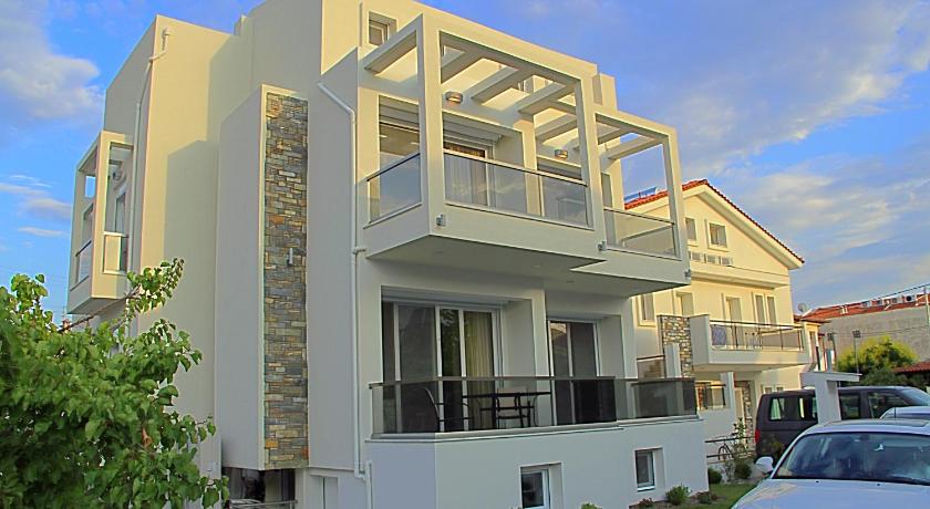 Sky Rays Luxury Apartments — Hotel in Chalkidiki