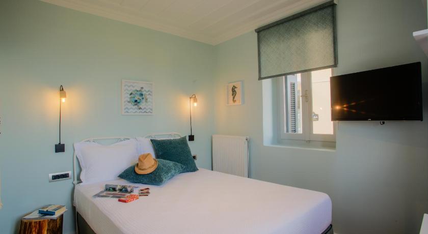 Aethra Boutique Rooms photo