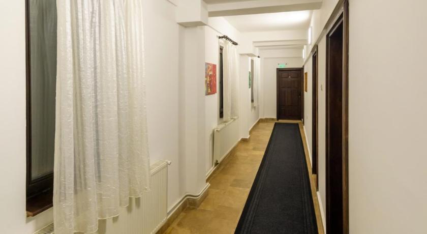 Hotel Manastir Sv. Joakim Osogovski photo