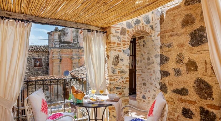 Albergo Diffuso Mannois photo