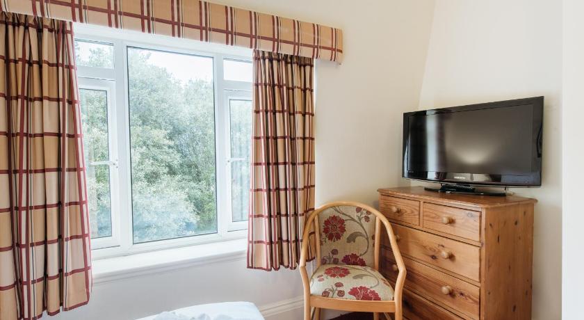 The Headland Hotel & Spa photo