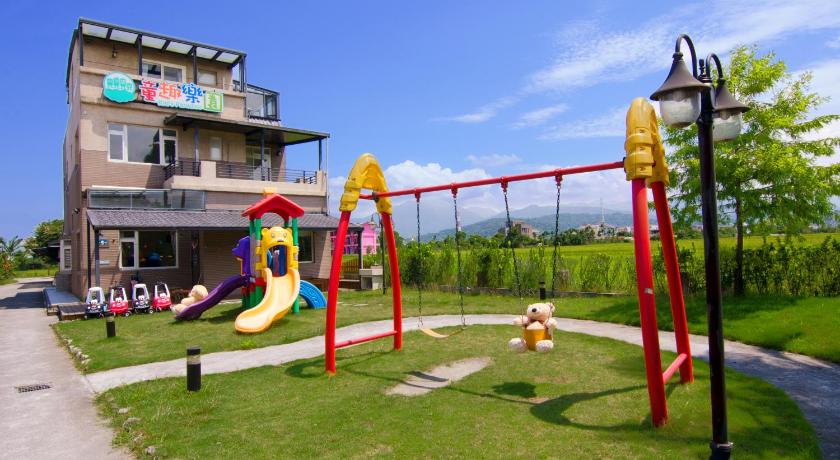 Playful Paradise — Hotel in Yilan