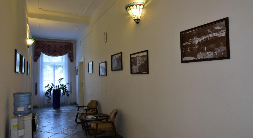 Sant Georg Garni photo