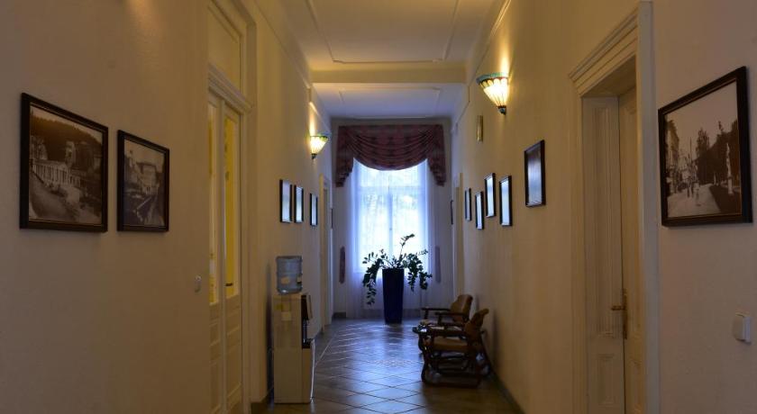 Sant Georg Garni photo
