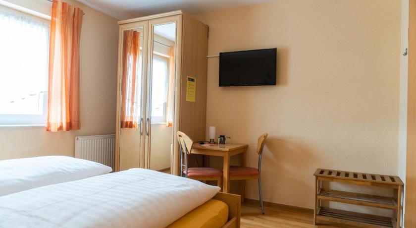 Pension Haas-Hotel am Turm photo