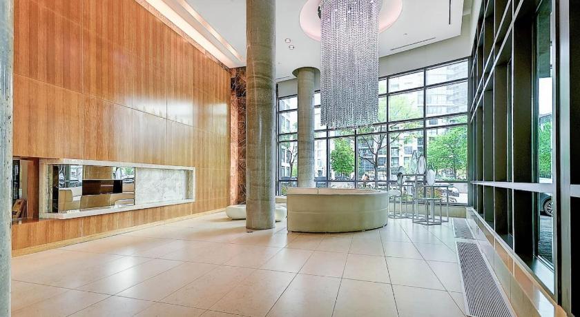 Instant Suites- Luxurious 1BR in Heart of Downtown with Balcony photo