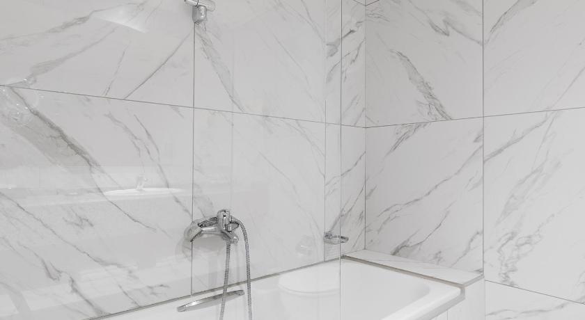 Image of Deluxe Suite 6