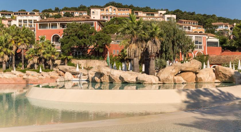 Residence Pierre & Vacances Les Restanques du Golfe de Saint-Tropez photo