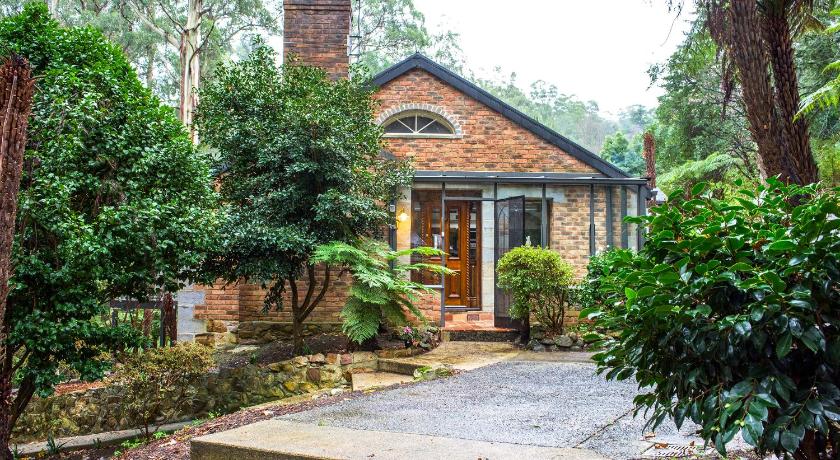 The Stone on the Hill - 3 bedroom house photo