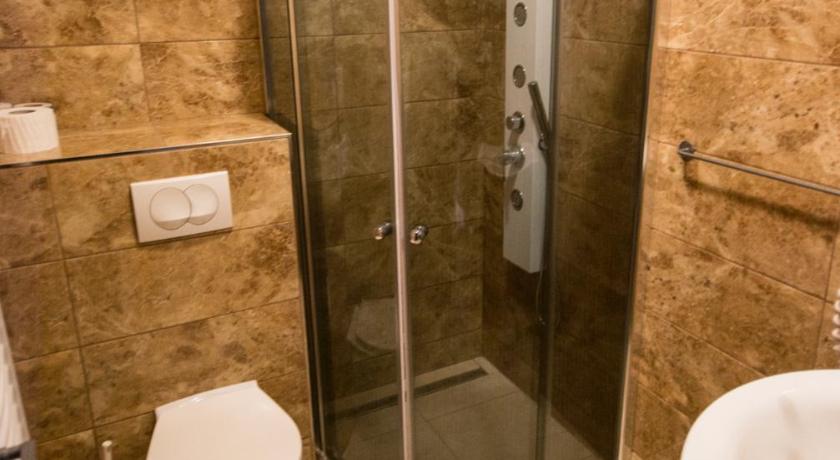 Image of Quadruple Room 2