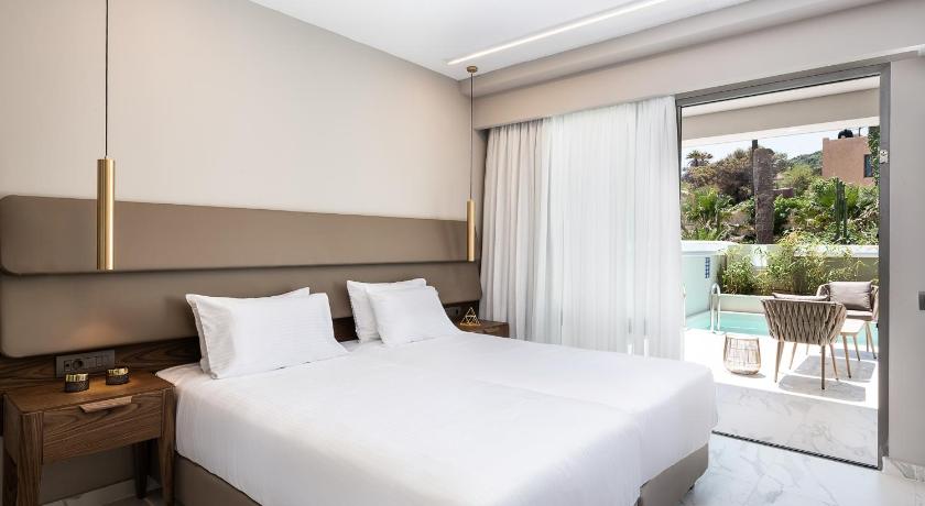 Porto Platanias Beach - Luxury Selection — Hotel in Crete Island