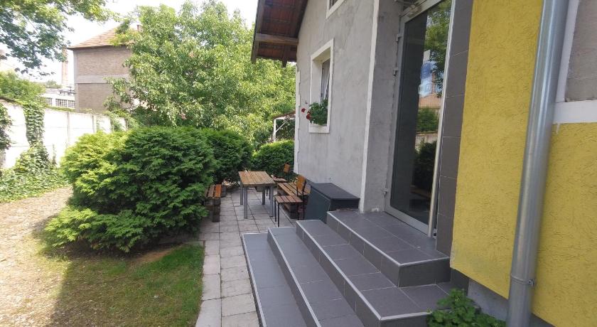 Hostel Respect — Hotel in Pancevo