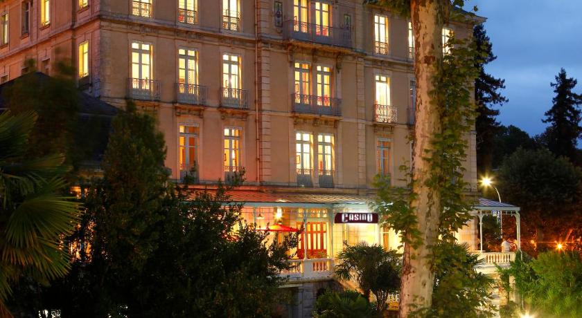 Hotel du Parc — Hotel in Salies-de-Bearn