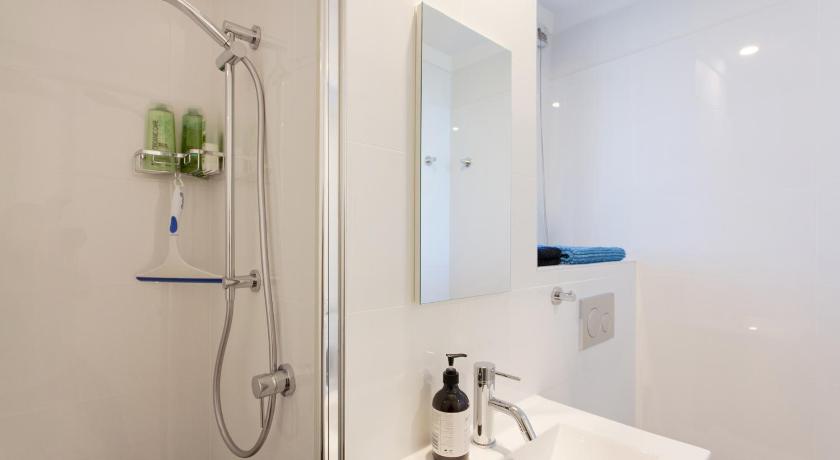 Ocean Breeze Apartment photo