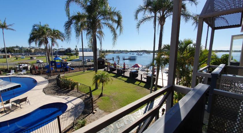 Waters Edge Port Macquarie Hotel