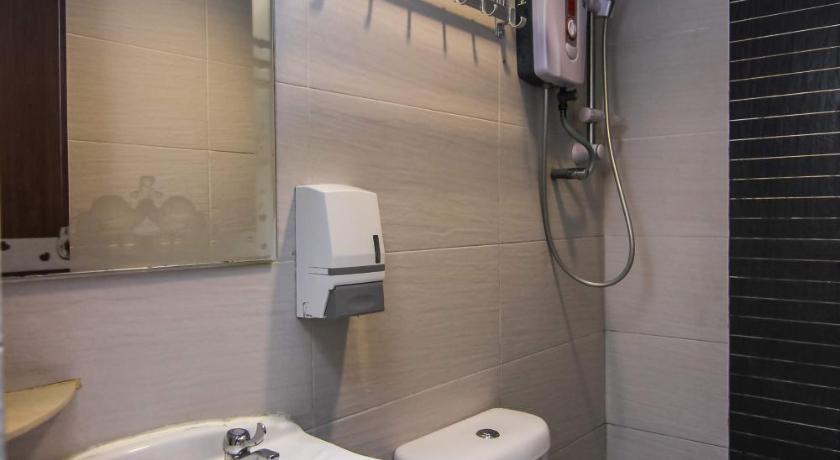 Rose Cottage Hotel Impian Senai photo