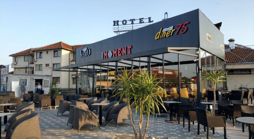 Hotel Moment — Hotel in Velika Plana