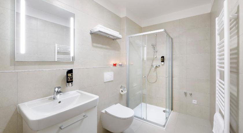 DownTown Suites Jugoslavska photo