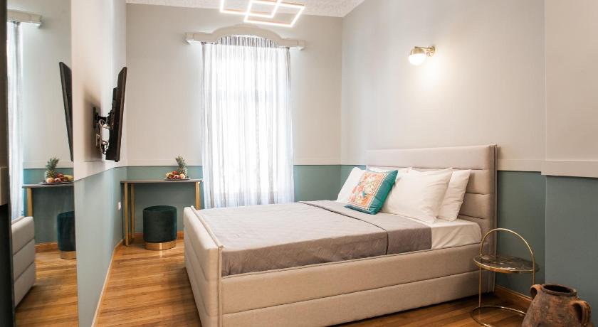 Step One | Luxury Suites right in the heart of Acropolis next to metro station photo