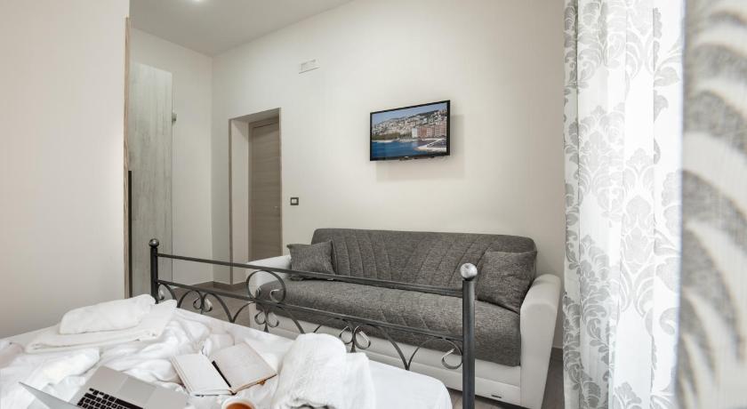 Opera Home Principe Umberto — Hotel in Naples