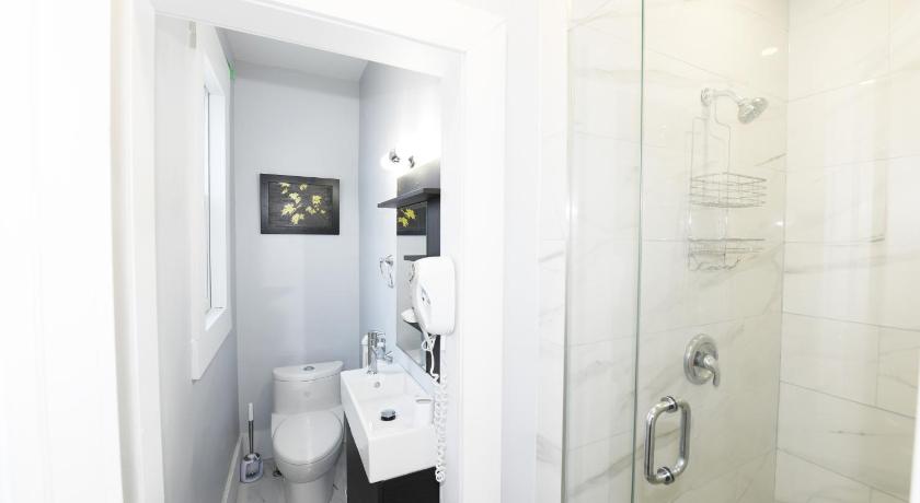 Image of Deluxe Double Room 6