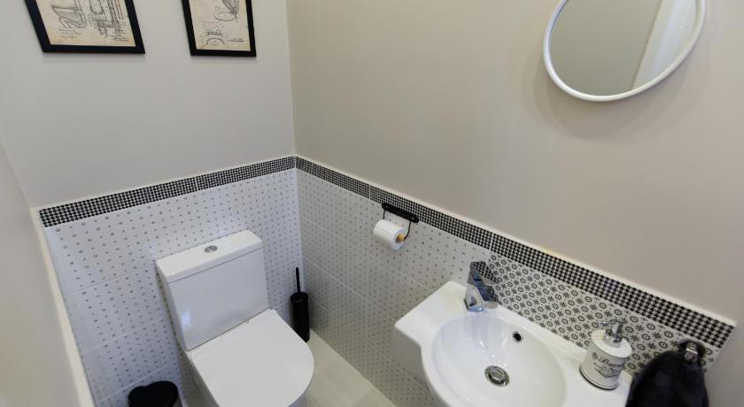 E13 - Elegant Apartment photo