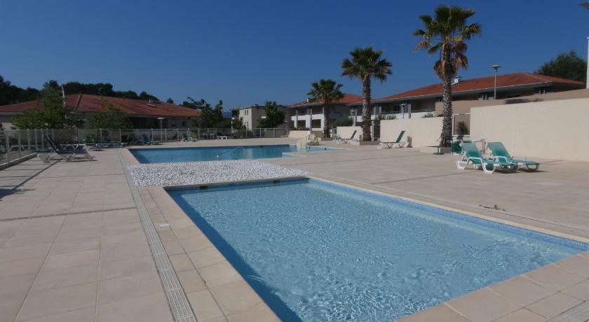 Image of Two-Bedroom Apartment - Pool Side 11