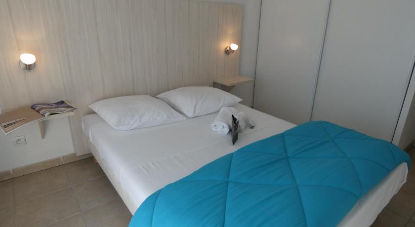 Image of Two-Bedroom Apartment - Pool Side 14