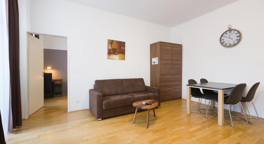 Image of Deluxe One-Bedroom Apartment (Top 21) 13