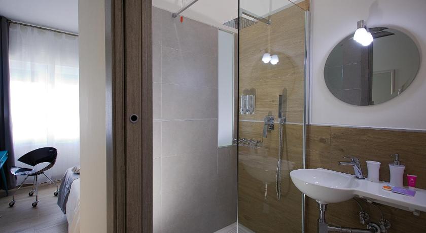 カンポバッソ PVrooms 3つ星 ホテル 外観