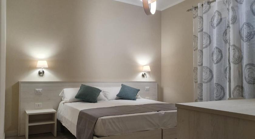 Oikia Rooms