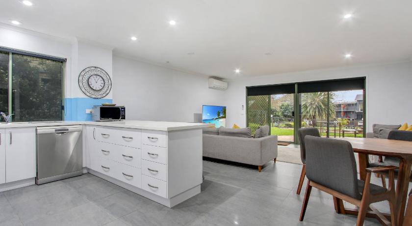 รูปของFour Bedroom Pool View Townhouse 3