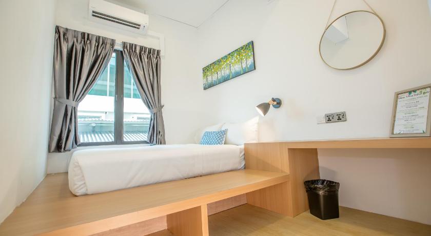 Image of Standard Double Room with Shared Bathroom 6