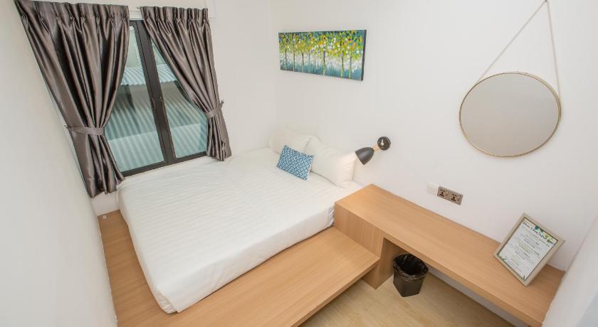 Image of Standard Double Room with Shared Bathroom 7