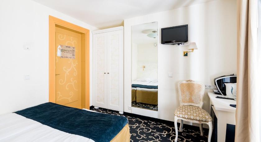 Image of Standard Double or Twin Room 14
