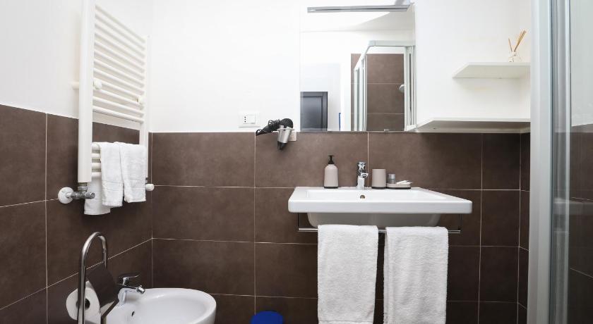 로마 바티칸 가든 룸스 (Vatican Garden Rooms) 4성급 호텔 스위트룸