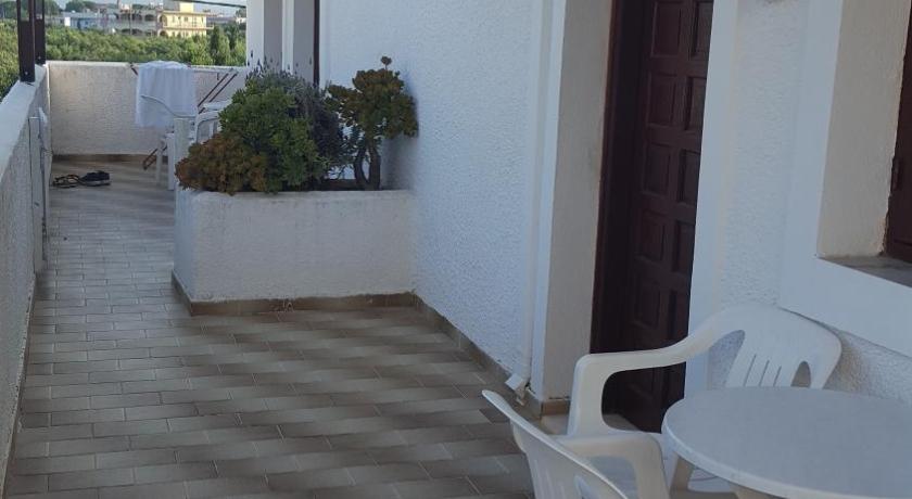 Aeolos Hotel Apartments photo