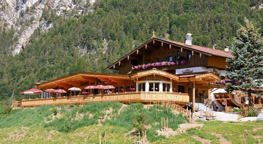Haflingerhof — Hotel in Kramsach