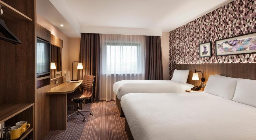 Leonardo Hotel London Heathrow Airport