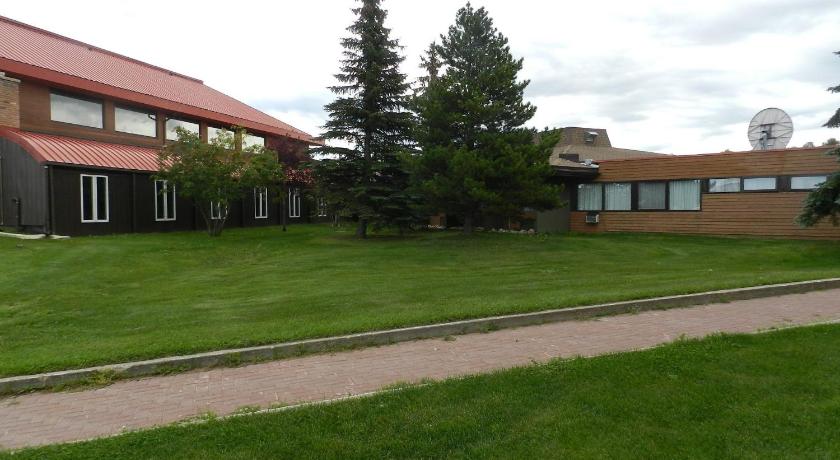 Slave Lake Inn and Conference Centre