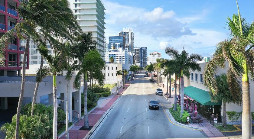 Norman's Hotel and Bar, Miami Beach