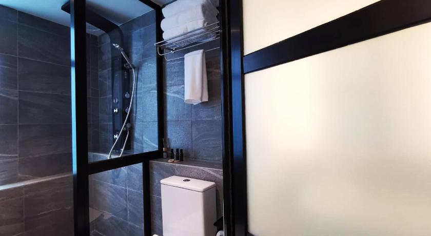 コタキナバル Oikos Poshtel 5つ星 ホテル プール