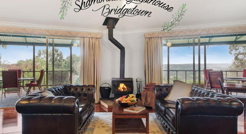 Shambhala Guest House photo