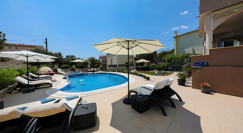 Apartments Tony — Hotel in Biograd na Moru